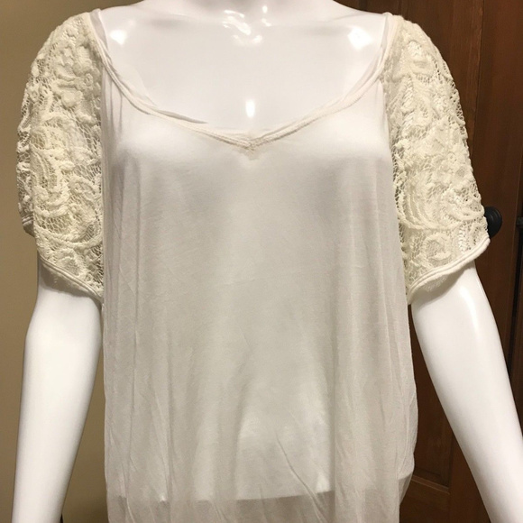 Free People Tops - FREE PEOPLE Sheer Cream Soft Top w/ Lace sleeves